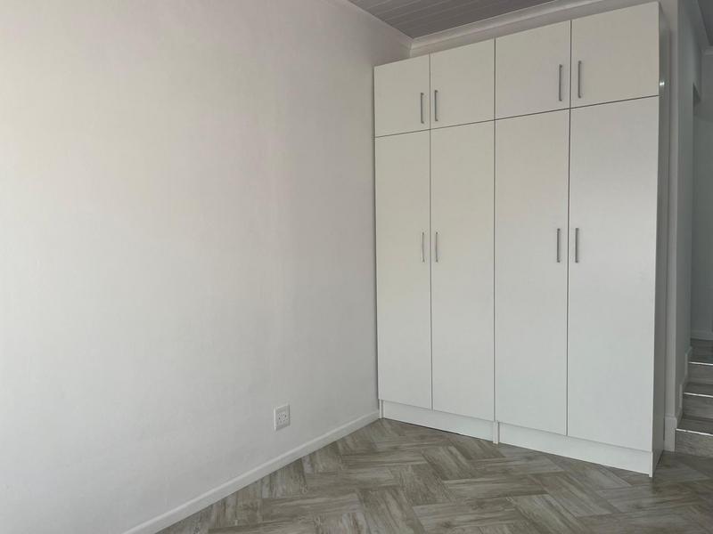 To Let 1 Bedroom Property for Rent in Plumstead Western Cape